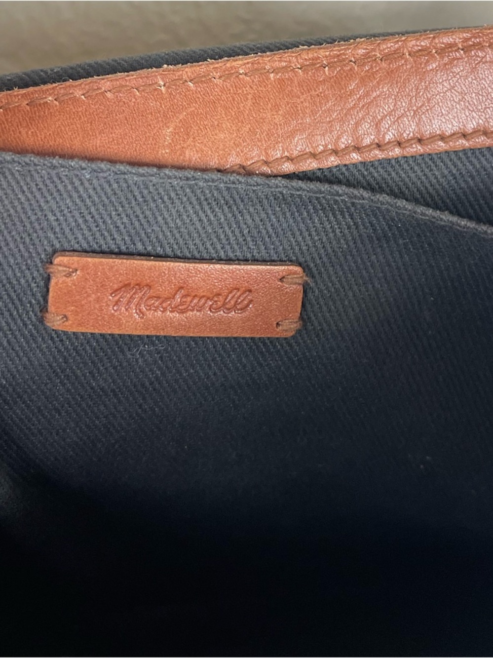 Madewell The Transport Flap Shoulder in Bag English Saddle - Picture 6 of 11